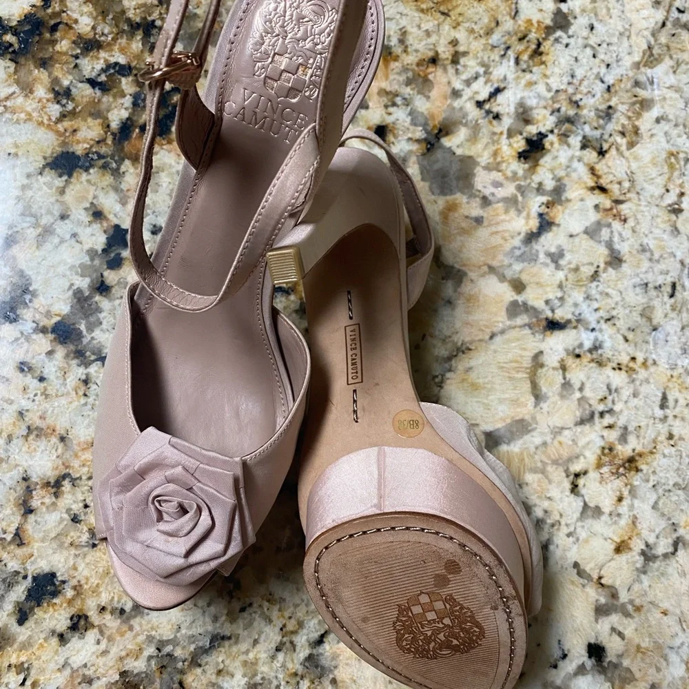 Vince Camuto Lively - Picture 3 of 6